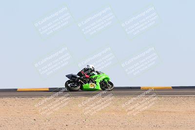 media/Nov-17-2024-CVMA (Sun) [[1fec520723]]/Race 11-Amateur Supersport Open/